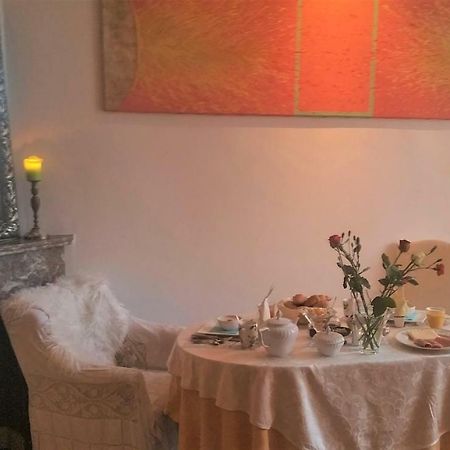 B&B Romantic Rooms Central Haarlem Exteriör bild