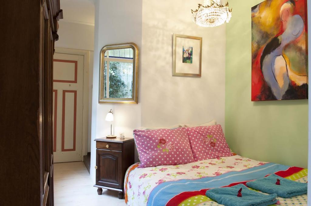 B&B Romantic Rooms Central Haarlem Rum bild