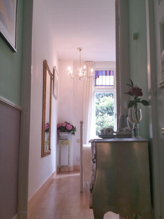 B&B Romantic Rooms Central Haarlem Exteriör bild